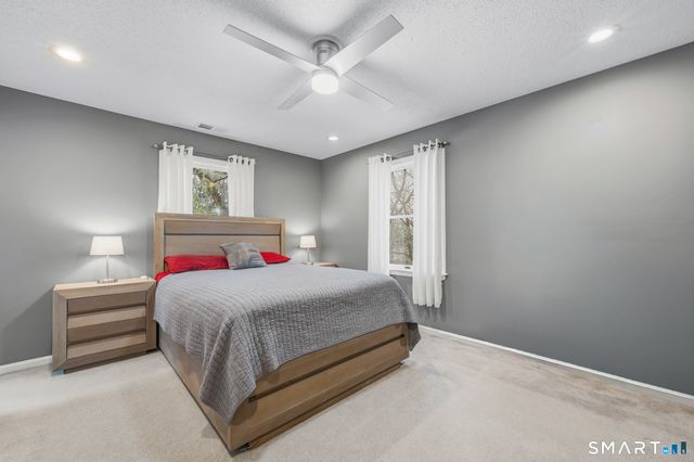 536 Redstone Hill Road 24, Bristol, CT 06010