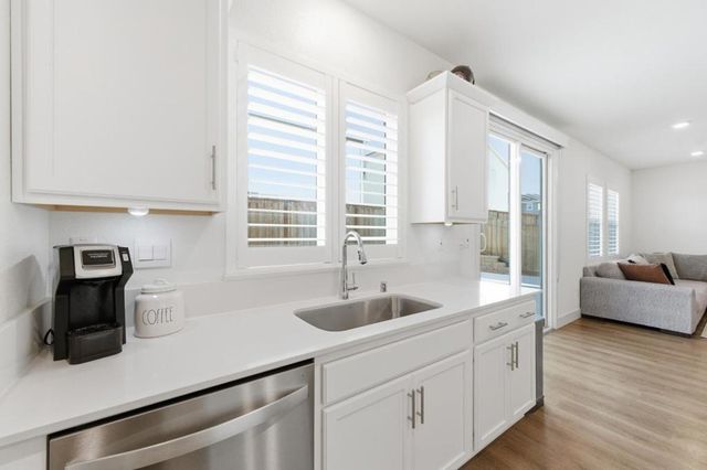 208 Frontier Street, American Canyon, CA 94503