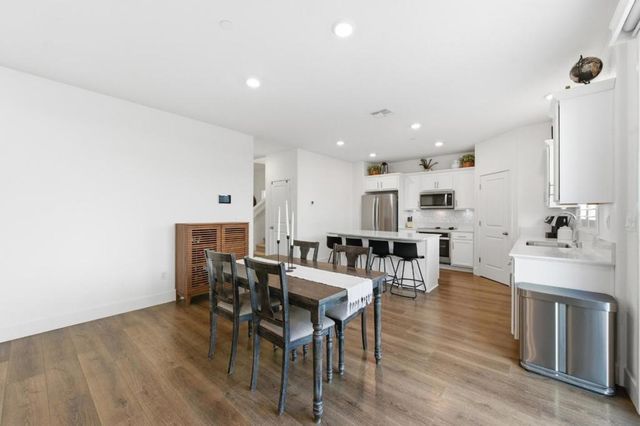 208 Frontier Street, American Canyon, CA 94503