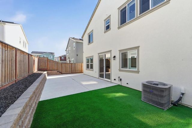 208 Frontier Street, American Canyon, CA 94503