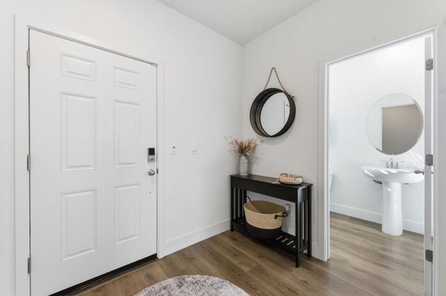 208 Frontier Street, American Canyon, CA 94503