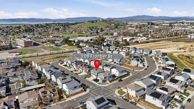 208 Frontier Street, American Canyon, CA 94503