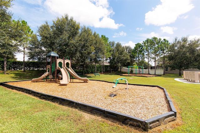 937 HILLTOP PARK COURT, Apopka, FL 32703