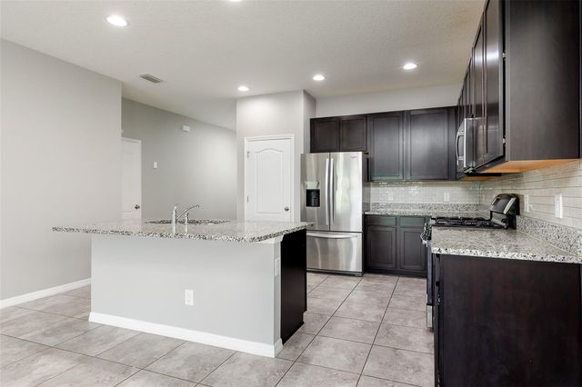 937 HILLTOP PARK COURT, Apopka, FL 32703