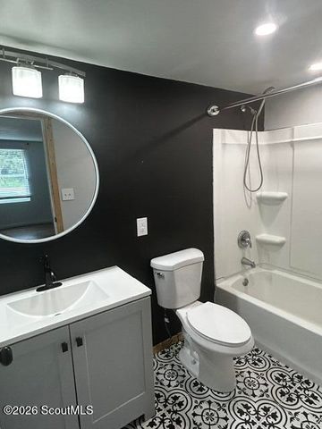1223 White Dr N E, Townsend, GA 31331