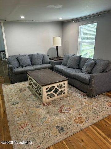 1223 White Dr N E, Townsend, GA 31331