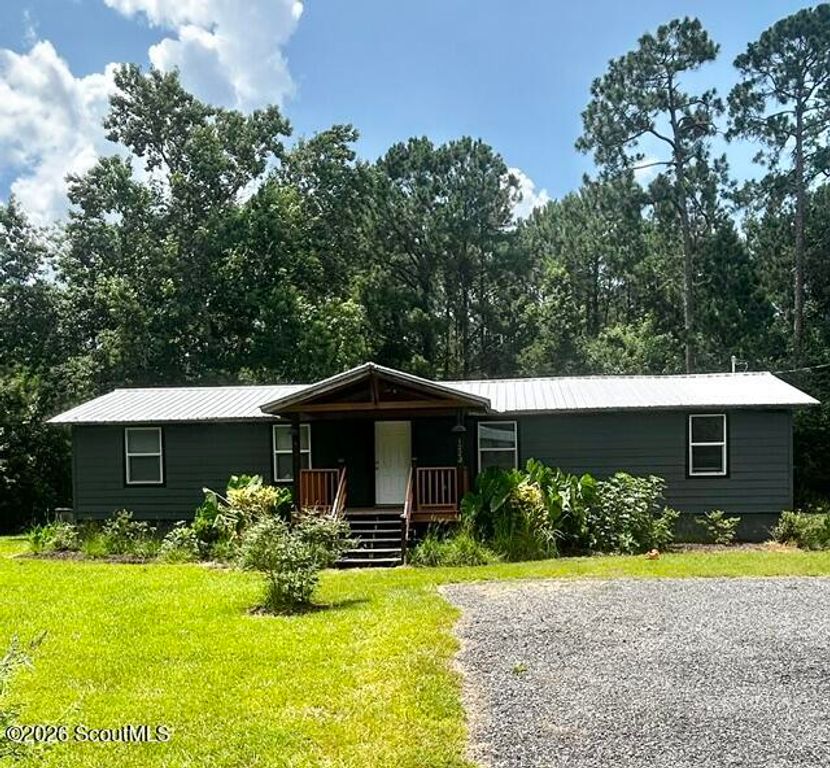 1223 White Dr N E, Townsend, GA 31331