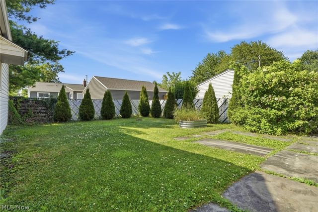 29963 Phillips Avenue, Wickliffe, OH 44092