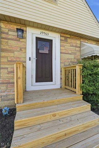 29963 Phillips Avenue, Wickliffe, OH 44092