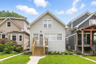 1024 S Ridgeland Avenue, Oak Park, IL 60304