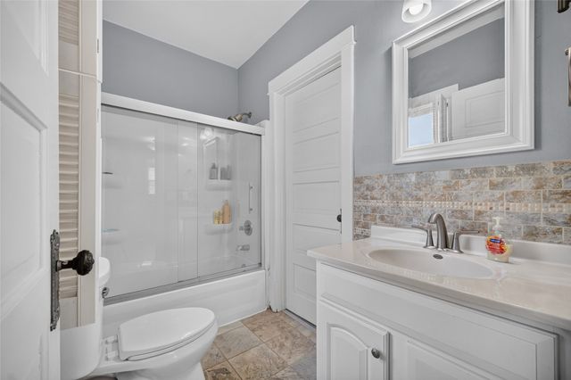 318 SW Pleasant Street, Ankeny, IA 50023