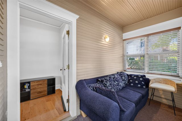 318 SW Pleasant Street, Ankeny, IA 50023