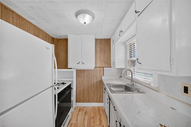 318 SW Pleasant Street, Ankeny, IA 50023