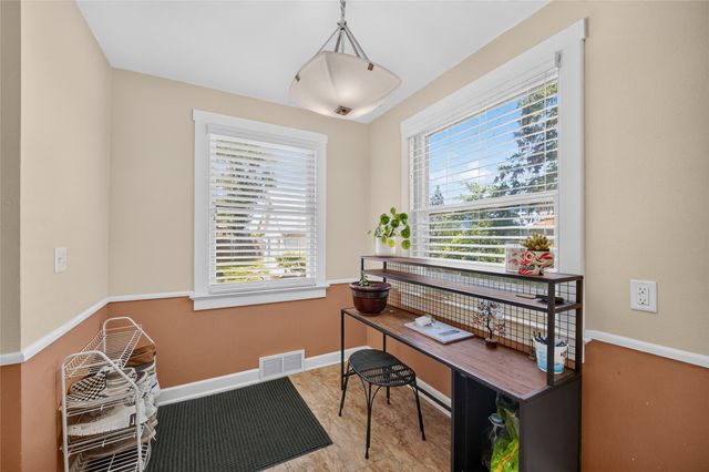 318 SW Pleasant Street, Ankeny, IA 50023