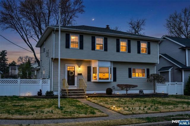 321 John Ochs Drive, Saddle Brook, NJ 07663