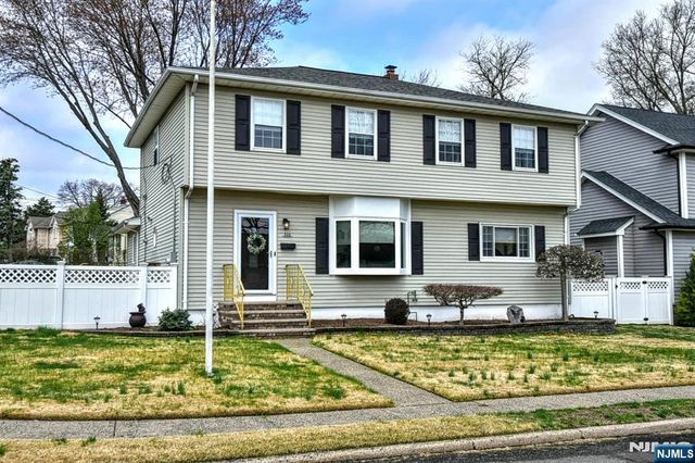 321 John Ochs Drive, Saddle Brook, NJ 07663