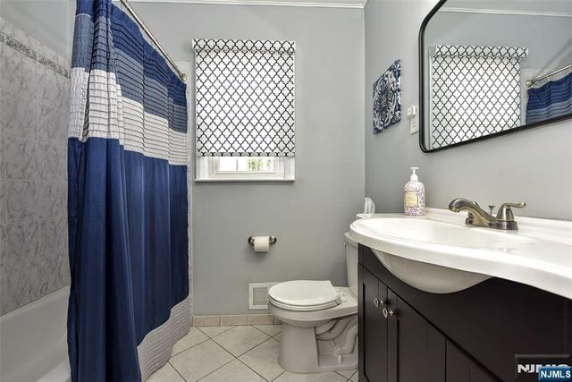 321 John Ochs Drive, Saddle Brook, NJ 07663
