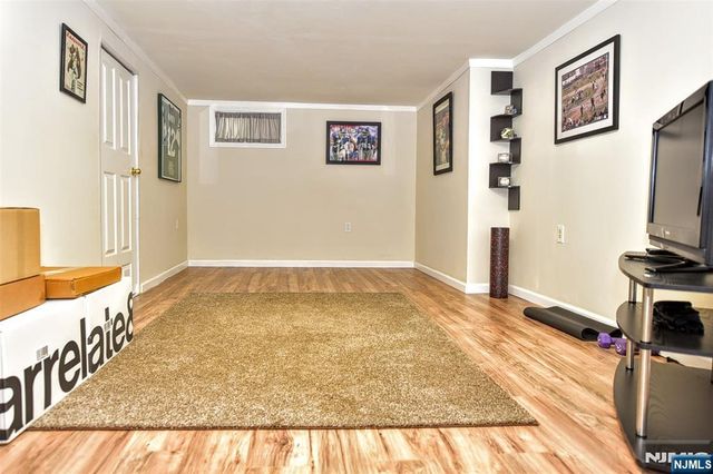 321 John Ochs Drive, Saddle Brook, NJ 07663