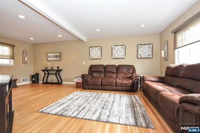 321 John Ochs Drive, Saddle Brook, NJ 07663