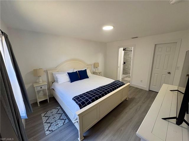 6018 Lacota AVE, Fort Myers, FL 33905