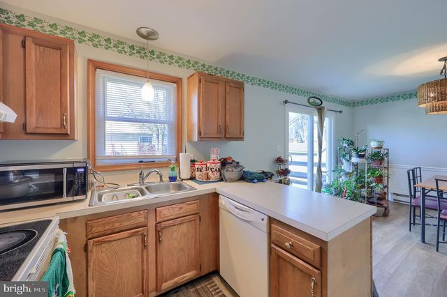 154 JULIE ANN CT, Ephrata, PA 17522