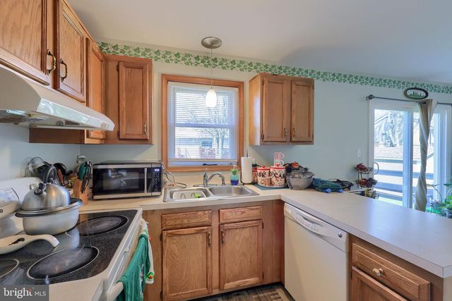 154 JULIE ANN CT, Ephrata, PA 17522