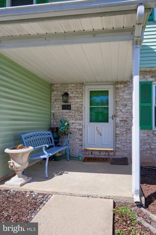 154 JULIE ANN CT, Ephrata, PA 17522