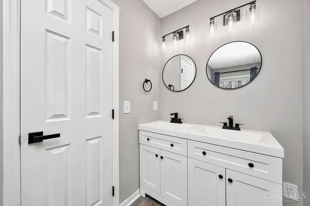 9697 Fallsridge Court, Springfield Twp., OH 45231