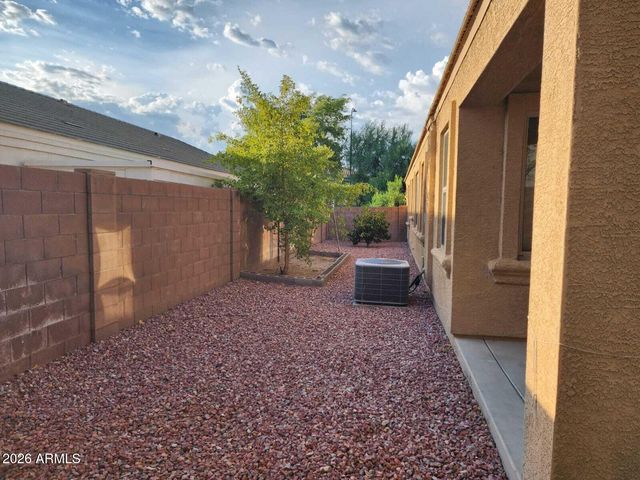 7643 W CHARTER OAK Road, Peoria, AZ 85381