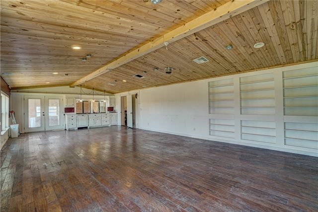 980580 S Highway 99, Prague, OK 74864