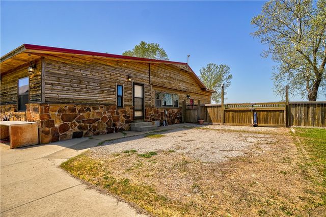 980580 S Highway 99, Prague, OK 74864