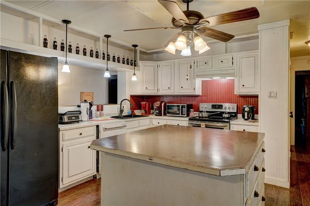 980580 S Highway 99, Prague, OK 74864