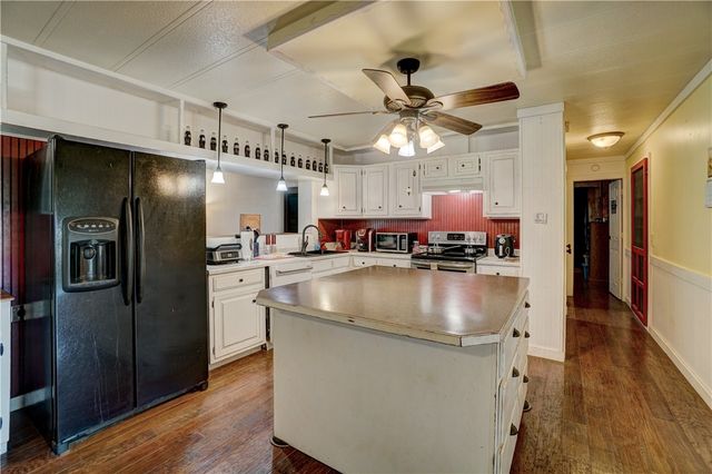 980580 S Highway 99, Prague, OK 74864