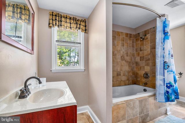 106 LOCUST LN, Elkton, MD 21921