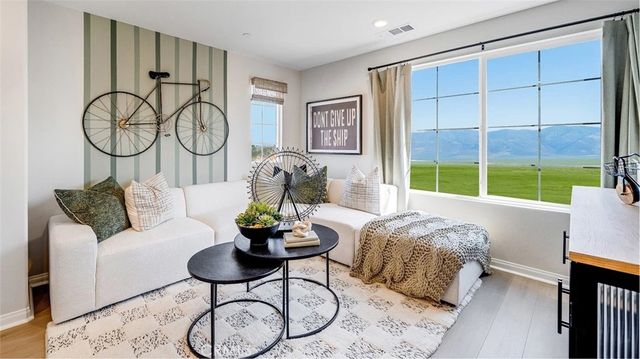 1211 Yeager Avenue, Rialto, CA 92376