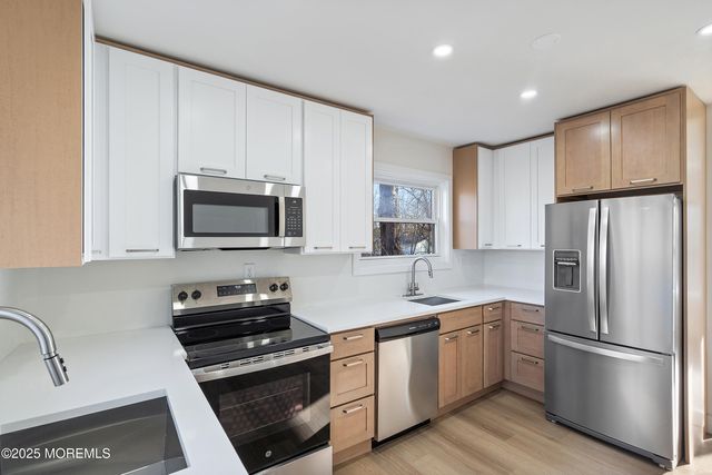 5 New Castle Court, Jackson, NJ 08527