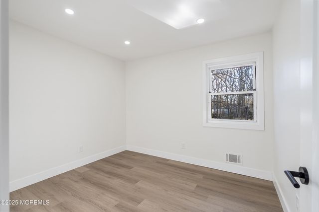 5 New Castle Court, Jackson, NJ 08527