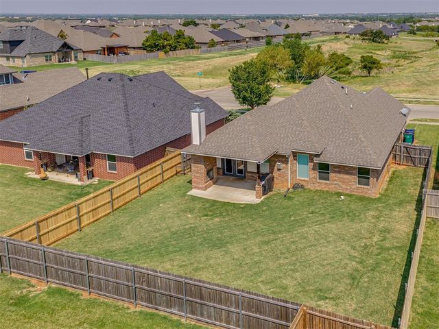 3108 NW 184th Street, Edmond, OK 73012