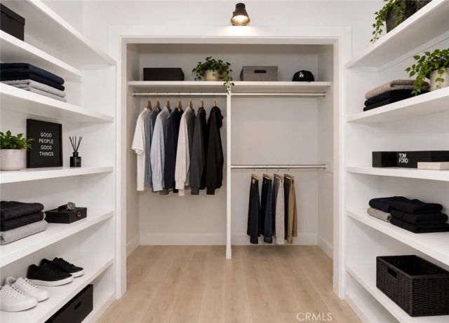 9450 S Harvard, Los Angeles, CA 90047
