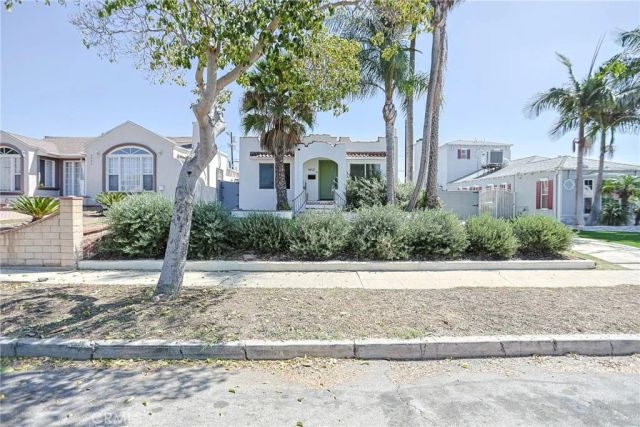 9450 S Harvard, Los Angeles, CA 90047