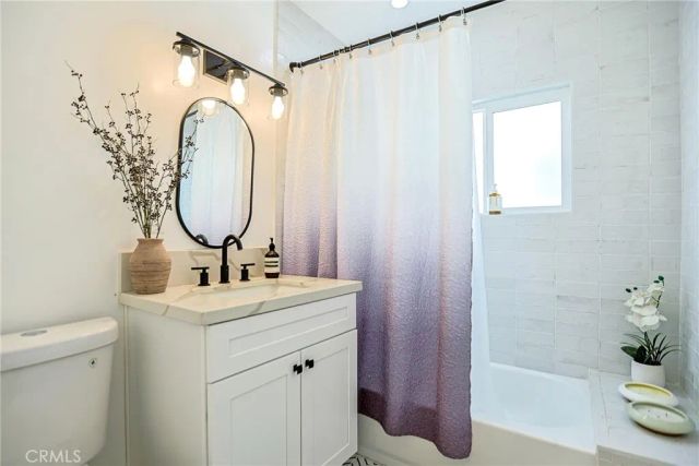 9450 S Harvard, Los Angeles, CA 90047