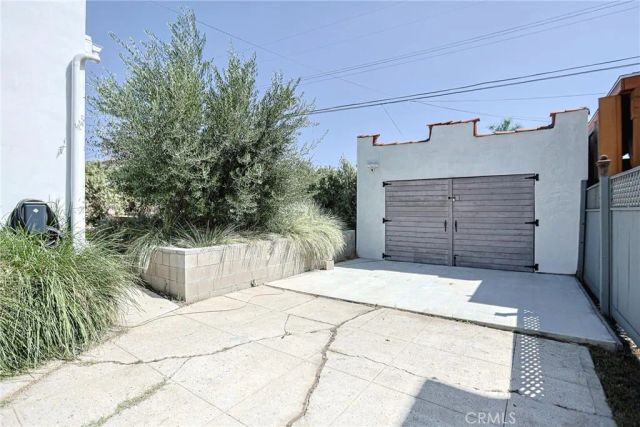 9450 S Harvard, Los Angeles, CA 90047
