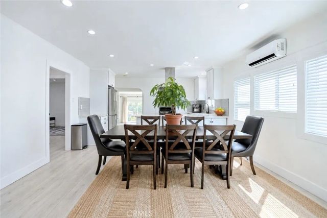 9450 S Harvard, Los Angeles, CA 90047