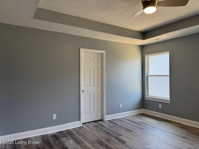 5408 Mt Holyoke Dr, Louisville, KY 40216