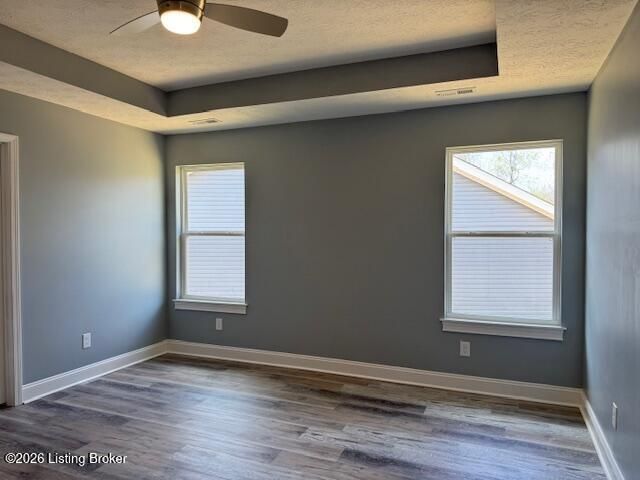 5408 Mt Holyoke Dr, Louisville, KY 40216