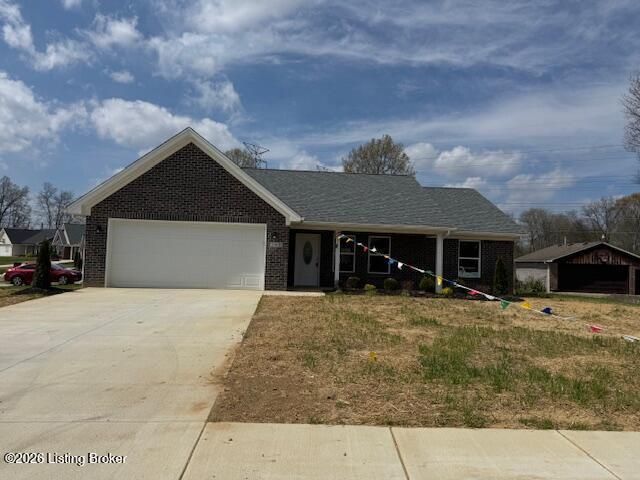 5408 Mt Holyoke Dr, Louisville, KY 40216