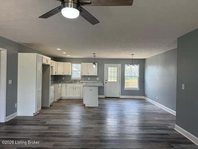 5408 Mt Holyoke Dr, Louisville, KY 40216