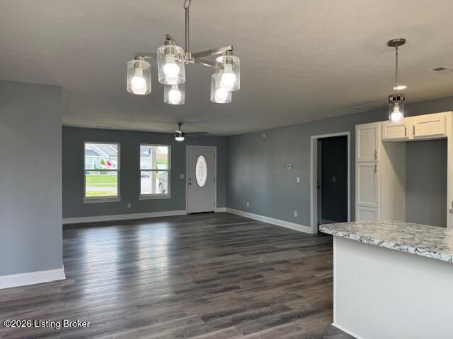 5408 Mt Holyoke Dr, Louisville, KY 40216