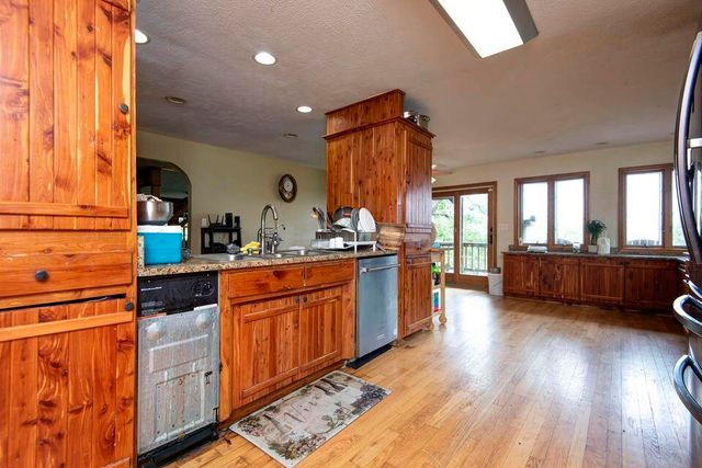 637 State Highway Kk, Cedarcreek, MO 65627