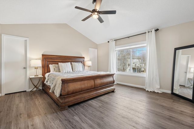 2829 Eagle Valley Circle, Woodbury, MN 55129